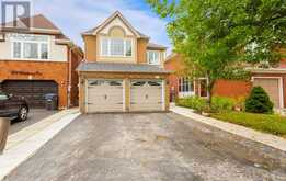 106 WILDBERRY CRESCENT | Brampton Ontario | Slide Image Two