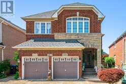 3809 CANDLELIGHT DRIVE | Mississauga Ontario | Slide Image Three