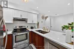 46 BATES COURT | Barrie Ontario | Slide Image Ten