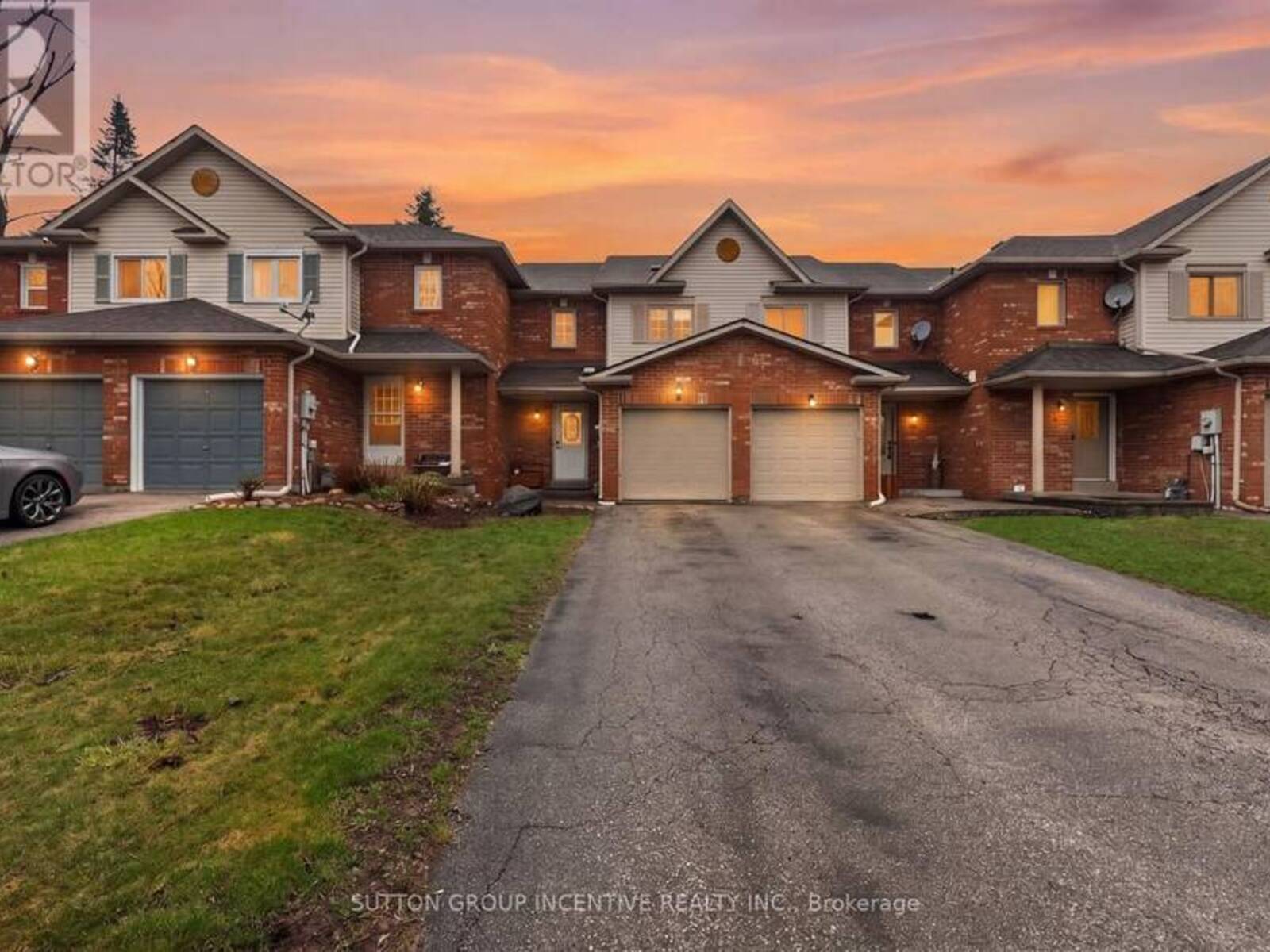 46 BATES COURT, Barrie, Ontario L4N 8L8