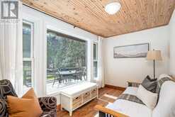 6099 CEDAR GROVE | Burlington Ontario | Slide Image Sixteen