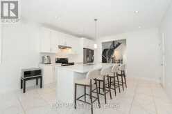 14 LONGWORTH AVENUE | Richmond Hill Ontario | Slide Image Twelve