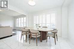 14 LONGWORTH AVENUE | Richmond Hill Ontario | Slide Image Thirteen