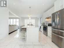 14 LONGWORTH AVENUE | Richmond Hill Ontario | Slide Image Eight