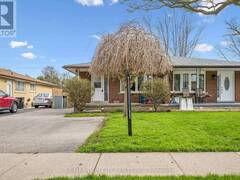 27 VICMOUNT DRIVE Kitchener Ontario, N2M 2A2
