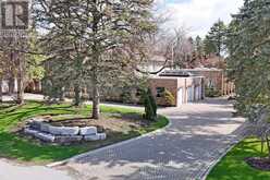 19 LIMCOMBE DRIVE | Markham Ontario | Slide Image Two
