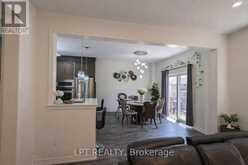 1852 GRANDVIEW STREET N | Oshawa Ontario | Slide Image Eight