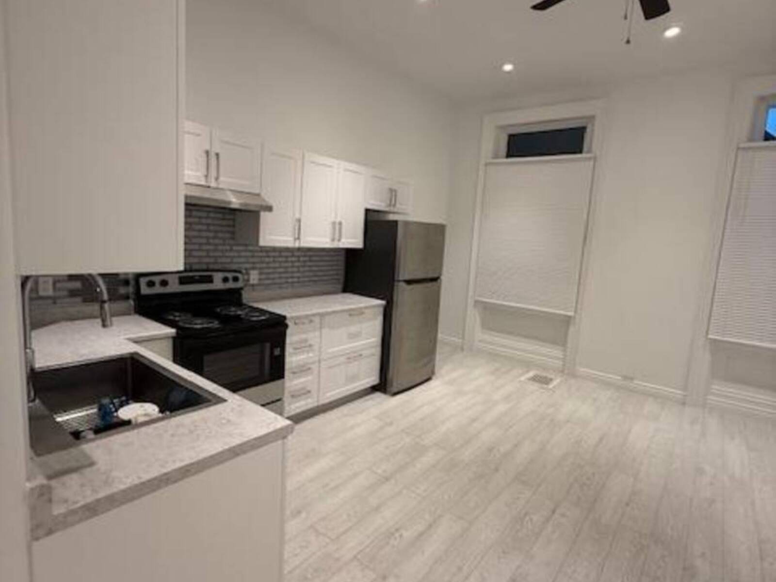 59 MARY STREET, Barrie, Ontario L4N 1T2
