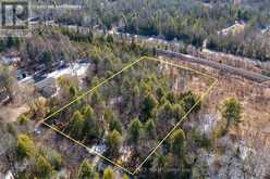 1042 ART CRISP ROAD | Gravenhurst Ontario | Slide Image Four