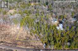 1042 ART CRISP ROAD | Gravenhurst Ontario | Slide Image Five