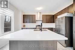 47 FRUITFUL CRESCENT | Whitby Ontario | Slide Image Twelve