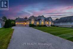 5 WOLFORD COURT | Georgina Ontario | Slide Image Three
