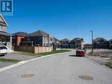 1 AINSLIE HILL CRESCENT | Georgina Ontario | Slide Image Six