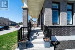 1 AINSLIE HILL CRESCENT | Georgina Ontario | Slide Image Seven