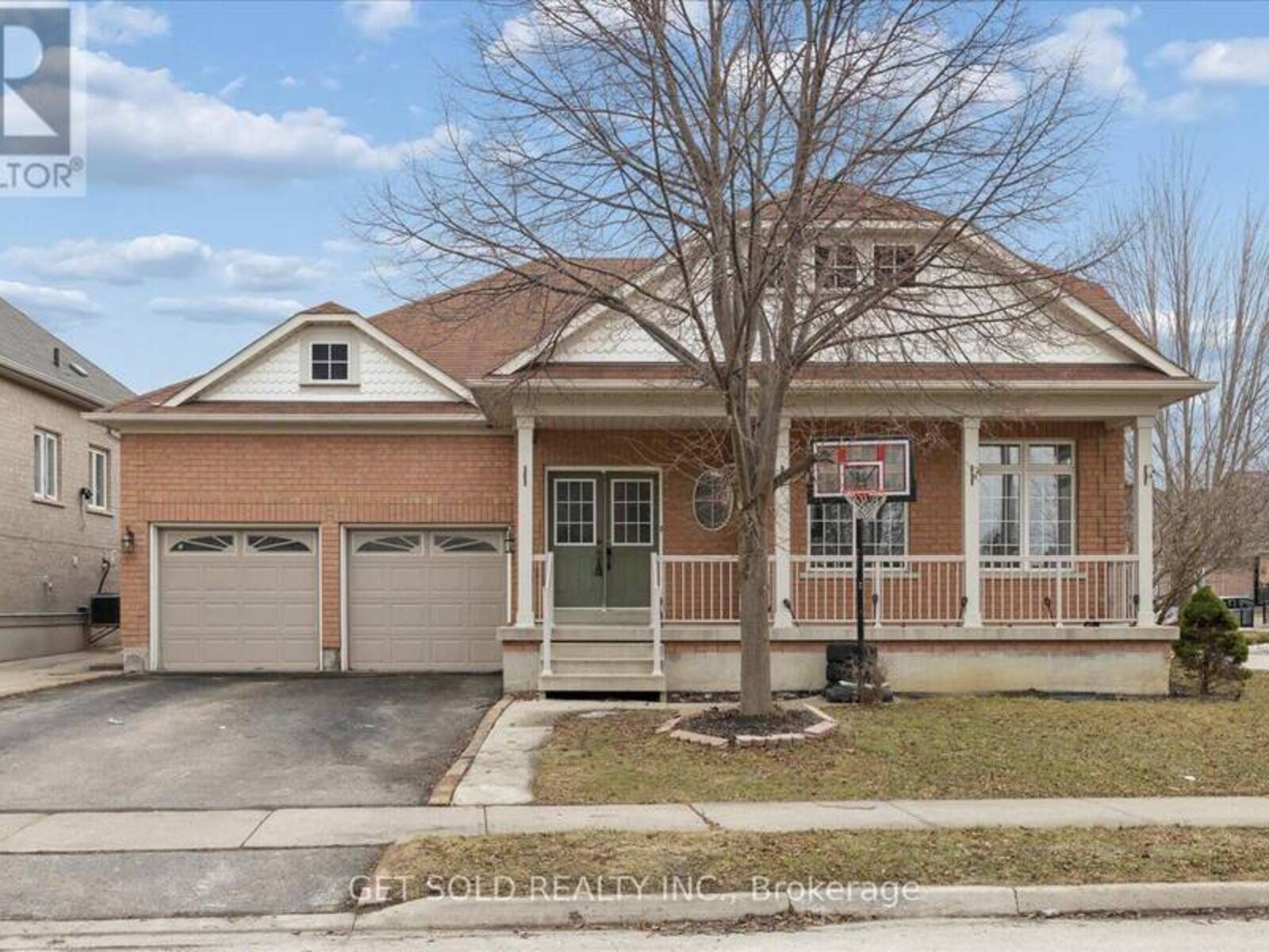 16 DEERCHASE ROAD, Brampton, Ontario L6P 2L4