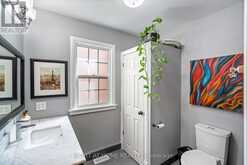 5201 VALLEY WAY | Niagara Falls Ontario | Slide Image Eighteen