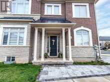 95 VIVA GARDENS | Oakville Ontario | Slide Image Four