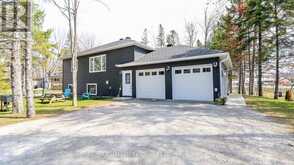 2082 CENTRE AVENUE | Orillia Ontario | Slide Image Three