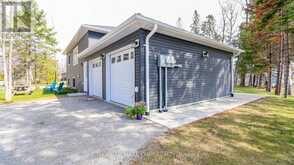 2082 CENTRE AVENUE | Orillia Ontario | Slide Image Four