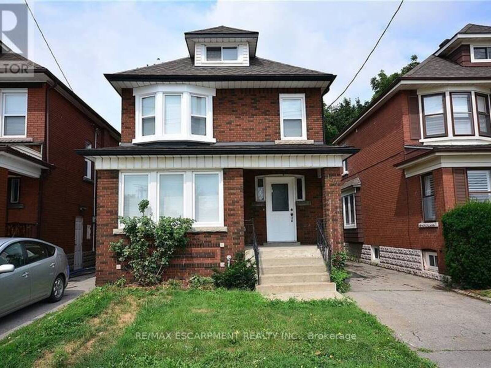 144 OTTAWA STREET S, Hamilton, Ontario L8K 2E4