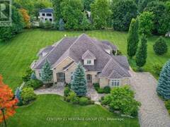 12 PRINCE ADAM COURT King Ontario, L7B 1M1
