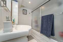 524 SALEM AVENUE N | Toronto Ontario | Slide Image Thirty-three