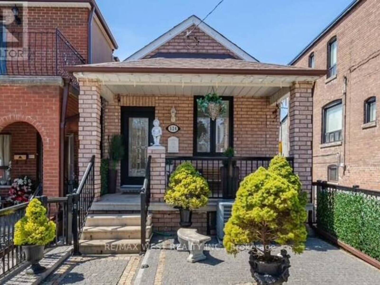 524 SALEM AVENUE N, Toronto, Ontario M6H 3E1