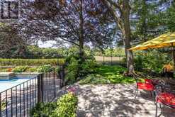10 PENWOOD CRESCENT | Toronto Ontario | Slide Image Nine