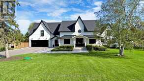 557 AINTREE DRIVE | Whitchurch-Stouffville Ontario | Slide Image Three