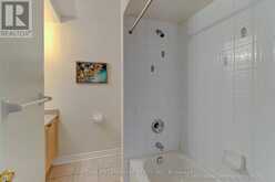 211 FRANK ENDEAN ROAD | Richmond Hill Ontario | Slide Image Seventeen
