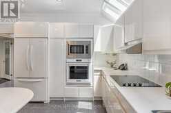 31 GEORGE HENRY BOULEVARD | Toronto Ontario | Slide Image Nine