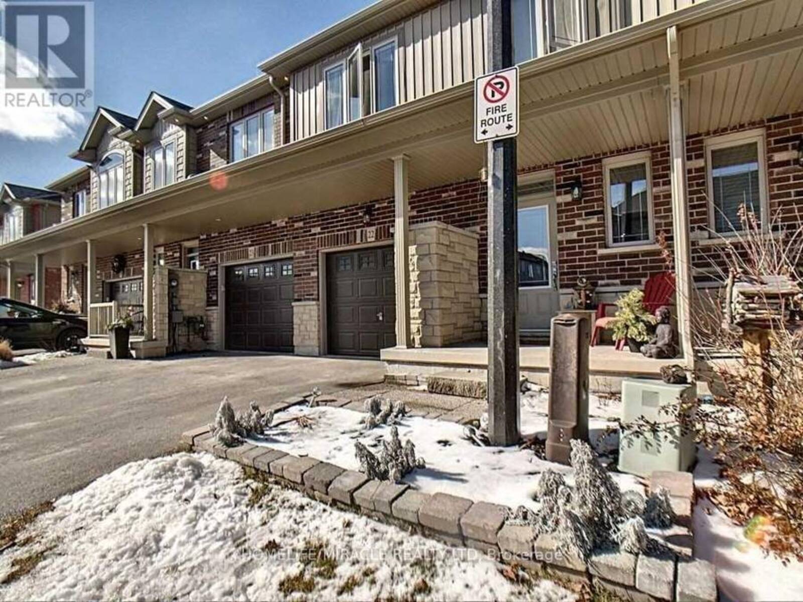 22 - 380 LAKE STREET, Grimsby, Ontario L3M 0E8