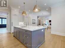 172 BURGUNDY DRIVE | Oakville Ontario | Slide Image Fifteen