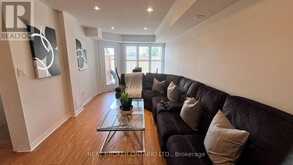 29 - 13 EATON PARK LANE | Toronto Ontario | Slide Image Nine
