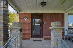 239 EPSOM DOWNS DRIVE | Toronto Ontario | Slide Image Four