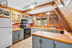 797 FOREST LAKE ROAD | Sundridge Ontario | Slide Image Four