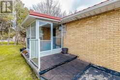 1433 FANSHAWE PARK ROAD E | London Ontario | Slide Image Six