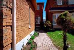 92 HARTRICK PLACE | Whitby Ontario | Slide Image Three