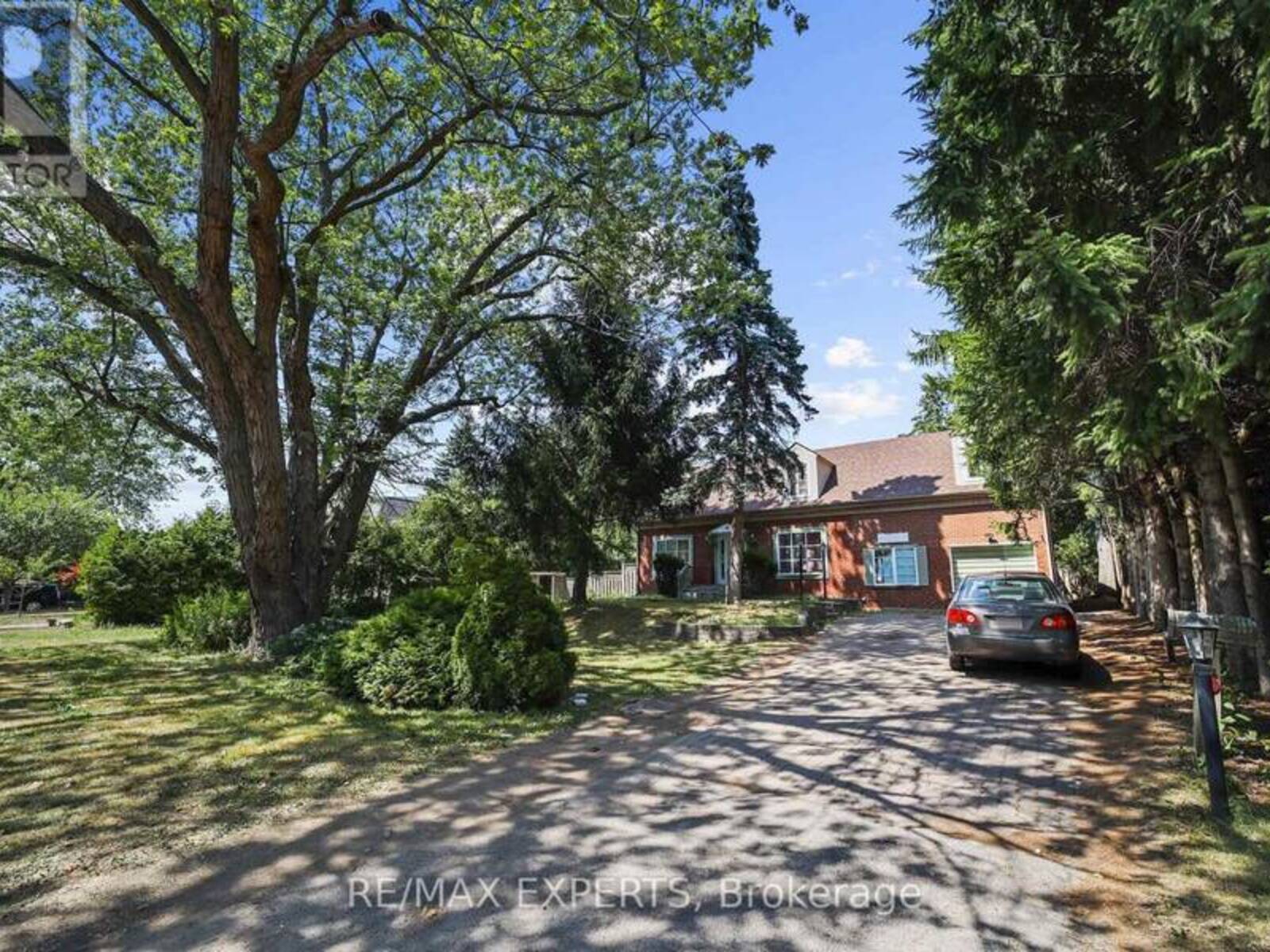 16 BELLEHAVEN CRESCENT, Toronto, Ontario M1M 1H3