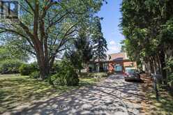 16 BELLEHAVEN CRESCENT | Toronto Ontario | Slide Image One