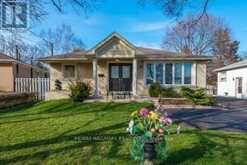 415 MARYBAY CRESCENT | Richmond Hill Ontario | Slide Image One