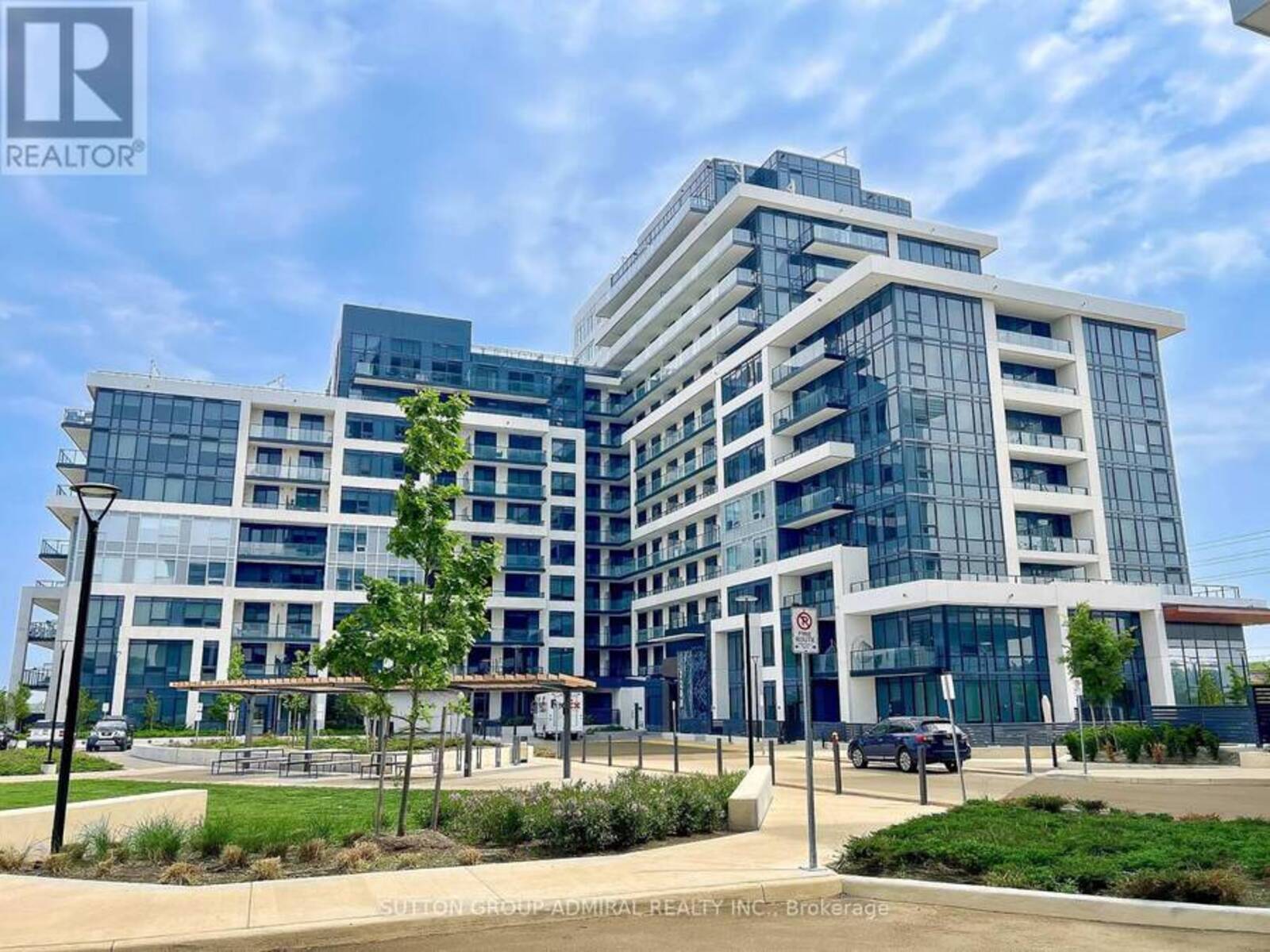 1307 - 3220 WILLIAM COLTSON AVENUE, Oakville, Ontario L6H 7X9