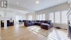 61 MAC CAMPBELL WAY | Bradford West Gwillimbury Ontario | Slide Image Five