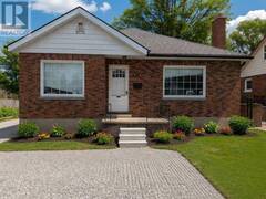 68 DRURY LANE Barrie Ontario, L4M 3C8