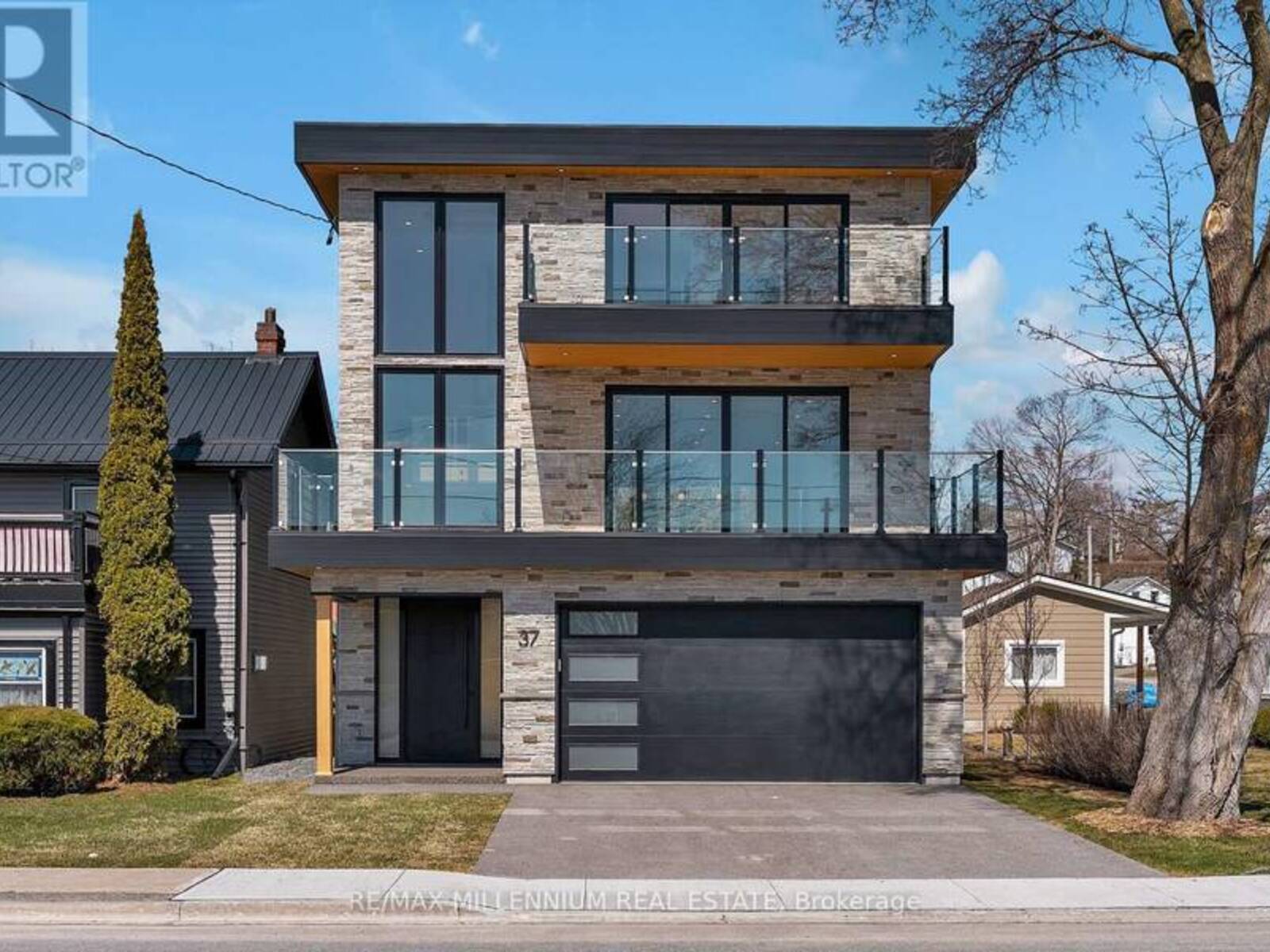 37 FRONT STREET, Hastings, Ontario K0L 1Y0