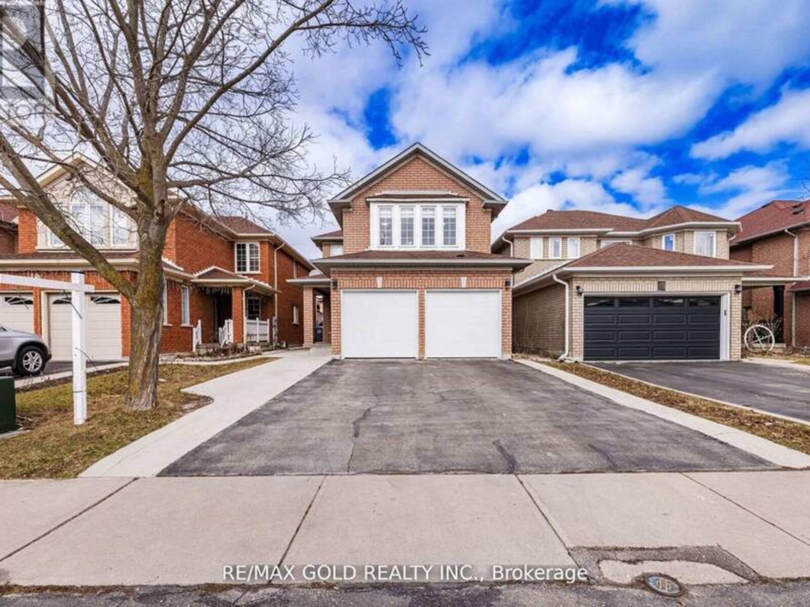 17 DOVESONG DRIVE, Brampton, Ontario L6R 1V9