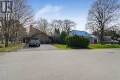 1348 HOLLYROOD AVENUE | Mississauga Ontario | Slide Image Six