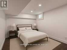 1268 CERMEL DRIVE W | Mississauga Ontario | Slide Image Thirty-two