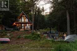 201 N MENOMINEE LAKE ROAD | Huntsville Ontario | Slide Image Twenty-one