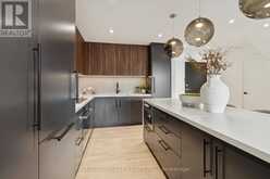 405 - 55A AVENUE ROAD | Toronto Ontario | Slide Image Eight